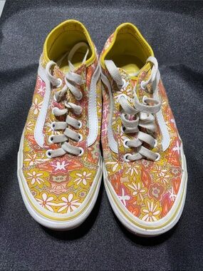Vans Youth Retro Floral Canvas Low-Top Sneakers in Yellow, Pink, Orange